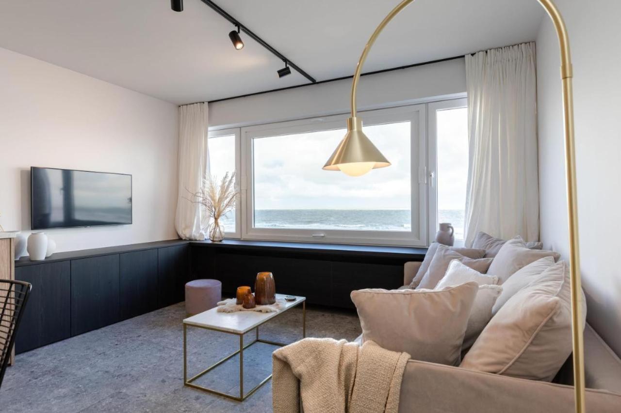 Wonderful Architect Designed Flat With Sea View Apartment Oostende Bagian luar foto