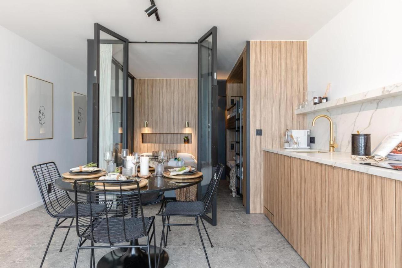 Wonderful Architect Designed Flat With Sea View Apartment Oostende Bagian luar foto