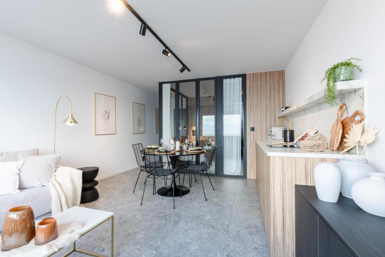 Wonderful Architect Designed Flat With Sea View Apartment Oostende Bagian luar foto